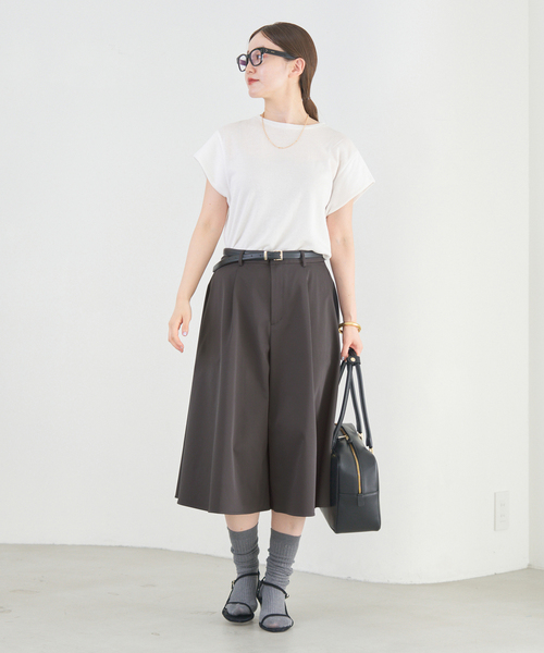 IENA（イエナ）の「タックキュロットパンツ（その他パンツ・レディース・ベージュ/チャコールグレー・38/36）」の11枚目の写真