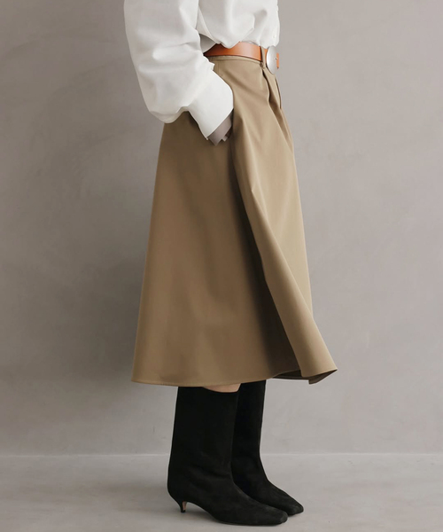 IENA（イエナ）の「タックキュロットパンツ（その他パンツ・レディース・ベージュ/チャコールグレー・38/36）」の15枚目の写真