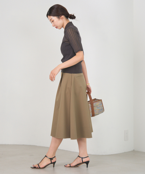 IENA（イエナ）の「タックキュロットパンツ（その他パンツ・レディース・ベージュ/チャコールグレー・38/36）」の22枚目の写真