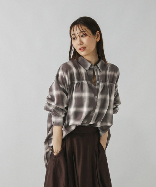 GLOBAL WORK（グローバルワーク）の「アソートシャーリングシャツ/579505（シャツ/ブラウス・レディース・ブラウン系その他7/ブラック系その他/サックスブルー/ピンク/オフホワイト・MEDIUM/LARGE）」の17枚目の写真