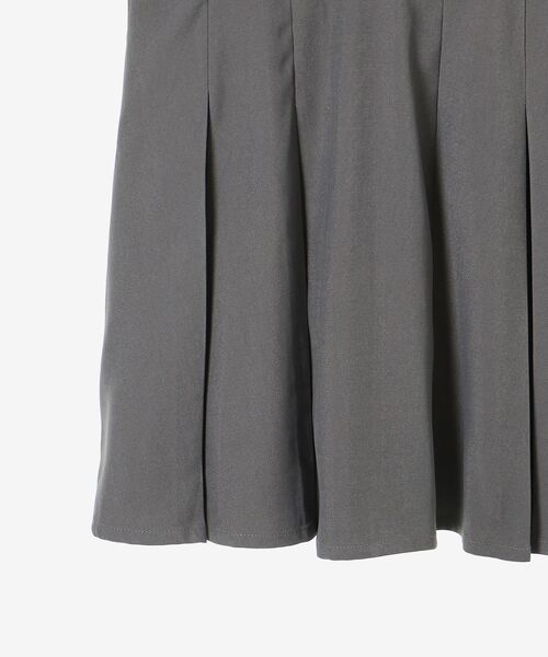 MAJESTIC LEGON（マジェスティックレゴン）の「衿配色ミニワンピース（ワンピース・レディース・グレー/ブラック・MEDIUM）」の9枚目の写真