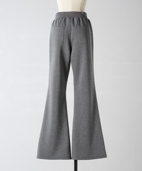 Lallana(ララーナ)の「Lame coco flare sweatpants / ラメココフレアスウェットパンツ(スウェットパンツ・レディース・ブラック/グレー・FREE/SMALL)」の13枚目の写真