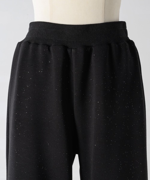 Lallana(ララーナ)の「Lame coco flare sweatpants / ラメココフレアスウェットパンツ(スウェットパンツ・レディース・ブラック/グレー・FREE/SMALL)」の8枚目の写真