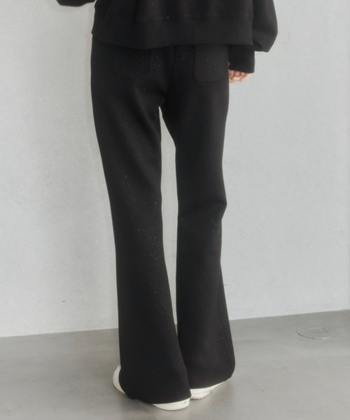 Lallana(ララーナ)の「Lame coco flare sweatpants / ラメココフレアスウェットパンツ(スウェットパンツ・レディース・ブラック/グレー・FREE/SMALL)」の19枚目の写真
