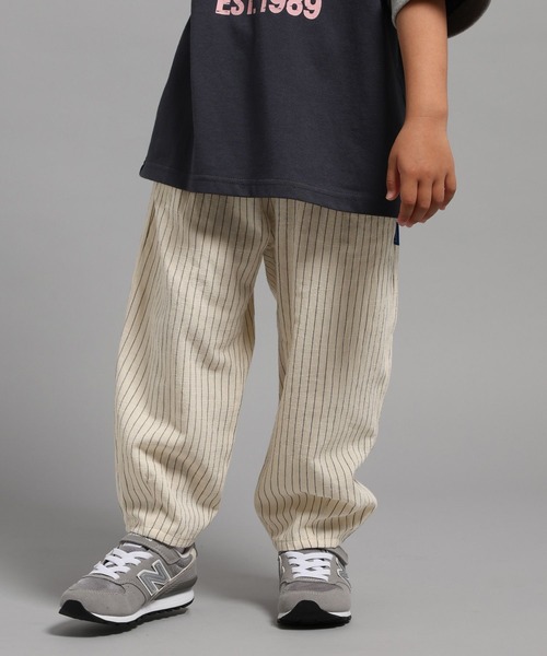 GEORGE'S（ジョージズ）の「【KIDS】ストライプワイドパンツ（その他パンツ・キッズ・ライトベージュ/チャコールグレー・150cm/130cm/110cm）」の2枚目の写真