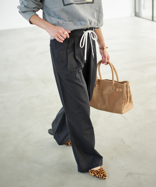 Spick & Span（スピックアンドスパン）の「《追加》コットンレーヨンドロストフレアパンツ（その他パンツ・レディース・ブラック/モカ・36/38）」の5枚目の写真