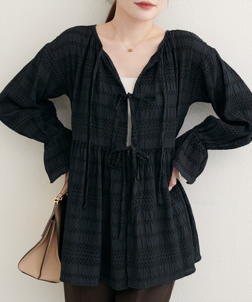 natural couture(ナチュラルクチュール)の「【WEB限定】モールボーダーペプラムブラウス(シャツ/ブラウス・レディース・ブラウン/レッド系その他/ブラック/オフホワイト・FREE)」の15枚目の写真