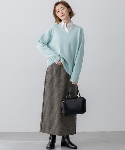 23区 S(ニジュウサンクチイサイサイズ)の「カシミヤブレンド Vネック ニット(ニット/セーター・レディース・ホワイト系/ライトグリーン系/ピーコックグリーン系/グレー系/ベージュ系/ライトグレー系/オールドローズ系/ダルブルー系/パープル系・32)」の10枚目の写真