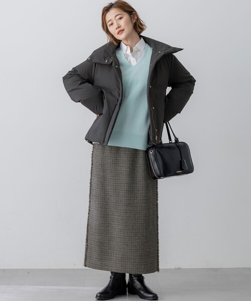 23区 S(ニジュウサンクチイサイサイズ)の「カシミヤブレンド Vネック ニット(ニット/セーター・レディース・ホワイト系/ライトグリーン系/ピーコックグリーン系/グレー系/ベージュ系/ライトグレー系/オールドローズ系/ダルブルー系/パープル系・32)」の12枚目の写真
