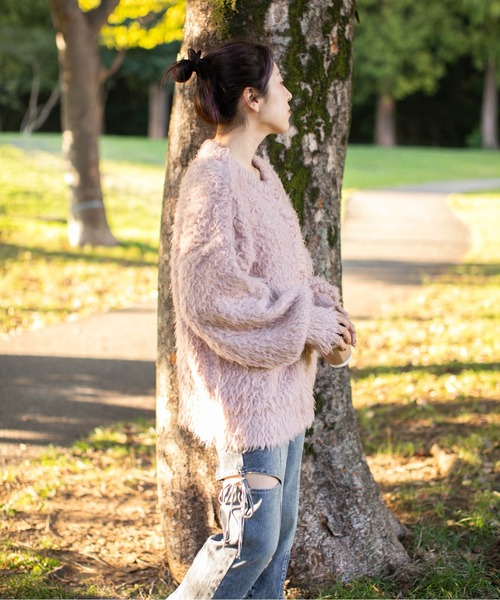 GORGE(ゴージ)の「《ふわもこシャギー》レディース クルーネック ニットカーディガン ゆったりシルエット 秋冬(カーディガン/ボレロ・レディース・ピンク/ワインレッド/アイボリー/ライトブルー/イエロー/チャコール・F)」の10枚目の写真