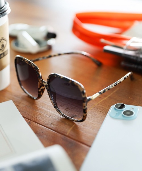 niko and...（ニコアンド）の「オリジナルBIGスクエアサングラス（サングラス・レディース・ブラック・FREE）」の12枚目の写真