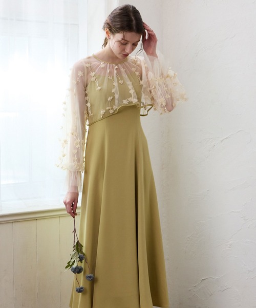 3Dフラワー刺繍ボリュームスリーブブラウス×フレアキャミソール