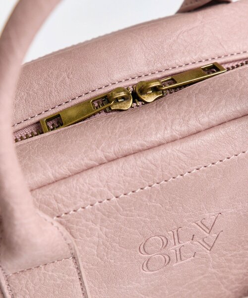 OLIVE des OLIVE(オリーブデオリーブ)の「ふわふわポーチ付きボストンバッグ(ショルダーバッグ・レディース・ピンク/ブラウン/アイボリー・FREE)」の19枚目の写真