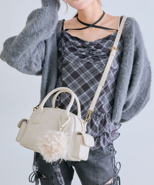 OLIVE des OLIVE(オリーブデオリーブ)の「ふわふわポーチ付きボストンバッグ(ショルダーバッグ・レディース・ピンク/ブラウン/アイボリー・FREE)」の8枚目の写真