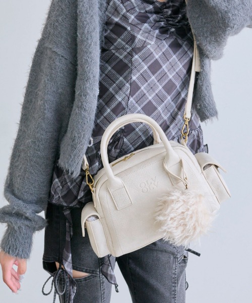 OLIVE des OLIVE(オリーブデオリーブ)の「ふわふわポーチ付きボストンバッグ(ショルダーバッグ・レディース・ピンク/ブラウン/アイボリー・FREE)」の10枚目の写真