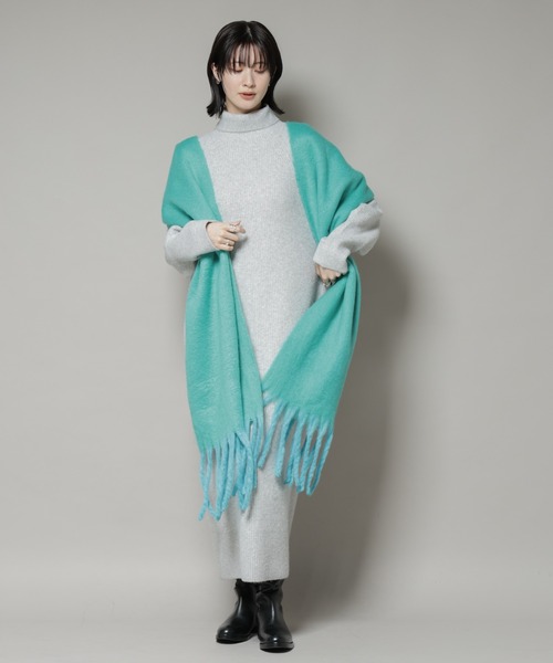 NANO universe（ナノユニバース）の「ボリュームマフラー（マフラー・レディース・グレー系その他4/ブラック/ブルーグリーン・FREE）」の4枚目の写真