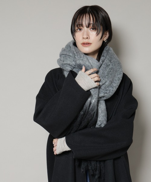 NANO universe（ナノユニバース）の「ボリュームマフラー（マフラー・レディース・グレー系その他4/ブラック/ブルーグリーン・FREE）」の9枚目の写真