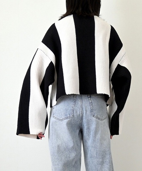 STYLEBLOCK（スタイルブロック）の「ワイドストライプニットボトルネックショートプルオーバー（ニット/セーター・レディース・ホワイト系その他/カーキ/ブラック/ブルー・M）」の8枚目の写真