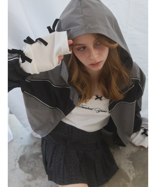 lilLilly（リルリリー）の「レースバイカラーナイロンジャケット（ナイロンジャケット・レディース・ピンク/グレー・FREE）」の4枚目の写真