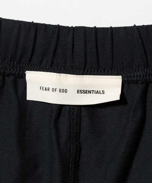 FOG ESSENTIALS(エフオージーエッセンシャルズ)の「<FEAR OF GOD ESSENTIALS>バスケットボール ジャージー ショーツ(スウェットパンツ・メンズ・ブラック・M/XS/S/L)」の9枚目の写真