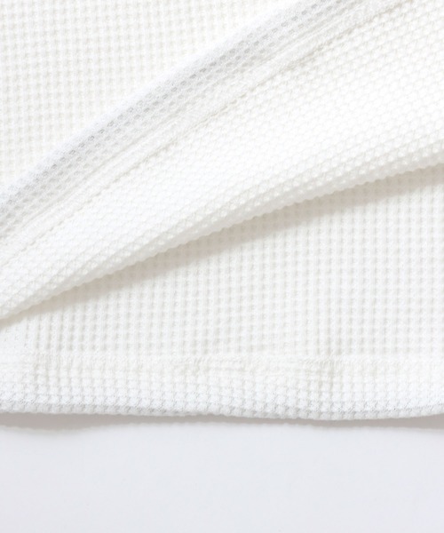 Mark Gonzales（マーク・ゴンザレス）の「MARK GONZALES ARTWORK COLLECTION/マークゴンザレス 別注 ワンポイント刺繍 ピスネーム ドローコード オーバーサイズ サーマル ワッフル ヘンリーネック 長袖Tシャツ ロンT（Tシャツ/カットソー・メンズ・ブラック/チャコール/ホワイト/グレー・M/XL/L）」の18枚目の写真