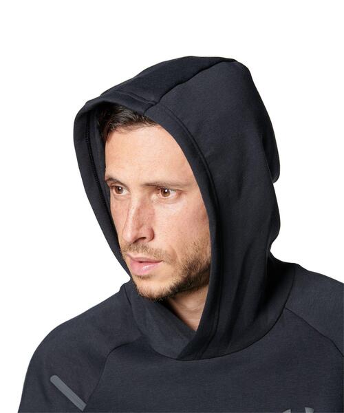 UNDER ARMOUR(アンダーアーマー)の「UAアンストッパブル フリース フーディー(トレーニング/メンズ)(スウェット・メンズ・ブラック・XL/S/M/L)」の4枚目の写真
