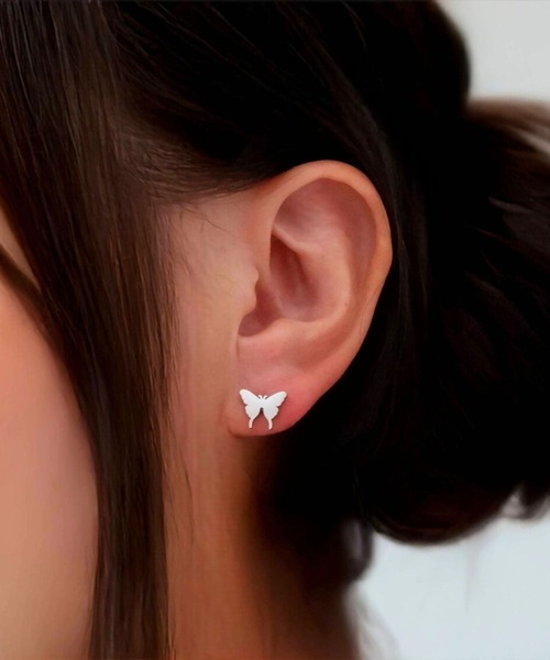 CERCA（チェルカ）の「SARINOHANA/蝶々ピアス/ステンレス（ピアス（両耳用）・レディース・シルバー/ブラック/イエローゴールド/ピンクゴールド・FREE）」の13枚目の写真
