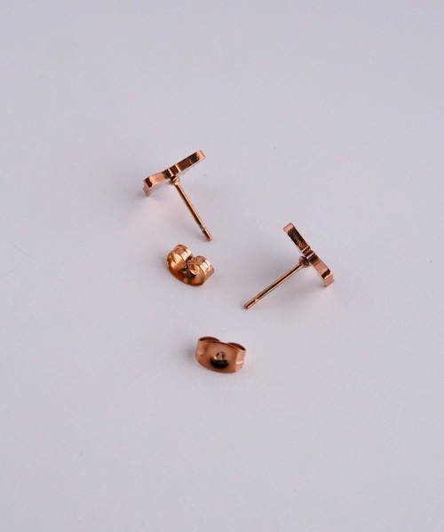 CERCA（チェルカ）の「SARINOHANA/蝶々ピアス/ステンレス（ピアス（両耳用）・レディース・シルバー/ブラック/イエローゴールド/ピンクゴールド・FREE）」の18枚目の写真