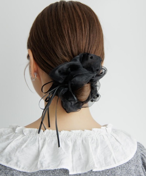 flower(フラワー)の「メルティングハートシュシュ(シュシュ・レディース・ブラック/グレー・FREE)」の2枚目の写真