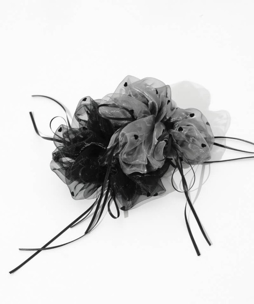 flower(フラワー)の「メルティングハートシュシュ(シュシュ・レディース・ブラック/グレー・FREE)」の4枚目の写真