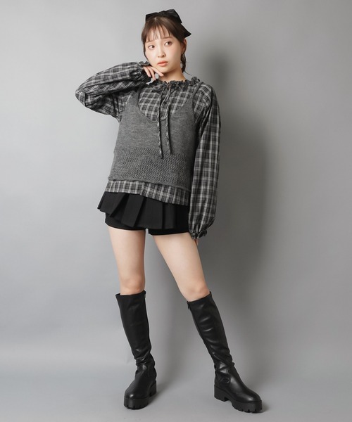 SPINNS（スピンズ）の「美脚盛れ★ワンホンレイヤード風プリーツミニスカート/ベルト付き/スカパン（スカート・レディース・ブラック/チャコール/オートミール・ONESIZE）」の11枚目の写真