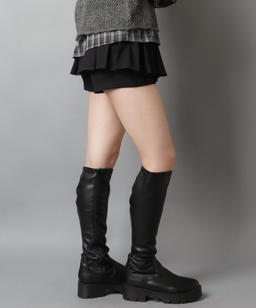 SPINNS（スピンズ）の「美脚盛れ★ワンホンレイヤード風プリーツミニスカート/ベルト付き/スカパン（スカート・レディース・ブラック/チャコール/オートミール・ONESIZE）」の10枚目の写真