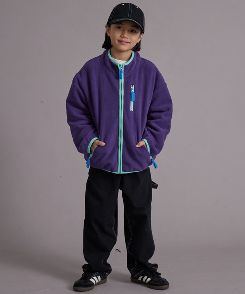 PAIRMANON STREET（ペアマノンストリート）の「フリース スタンドカラー 無地 総柄 ジップアウター【PAIRMANON STREET】（その他アウター・キッズ・ベージュ系その他/ブラック系その他/パープル/オレンジ/グリーン系その他/ブルー系その他/アイボリー/ブラック・110/120/130/140/150/160/90/100）」の16枚目の写真