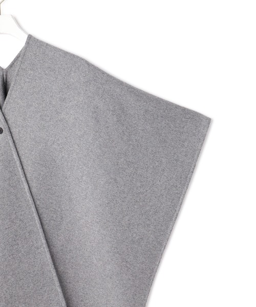 ADAM ET ROPE'（アダムエロペ）の「カシミアブレンドポンチョストール（ストール/ショール・レディース・グレー/ベージュ系その他2・FREE）」の12枚目の写真