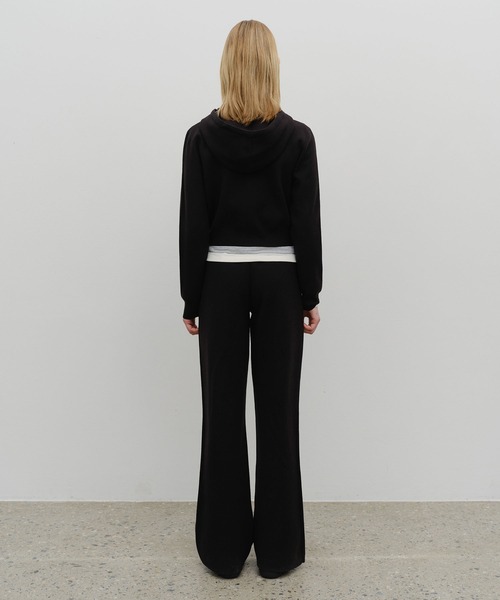 MARITHE + FRANCOIS GIRBAUD(マリテフランソワジルボー)の「W CLASSIC LOGO KNIT PANTS(その他パンツ・レディース・Navy/ブラウン/Black・SMALL/MEDIUM)」の7枚目の写真
