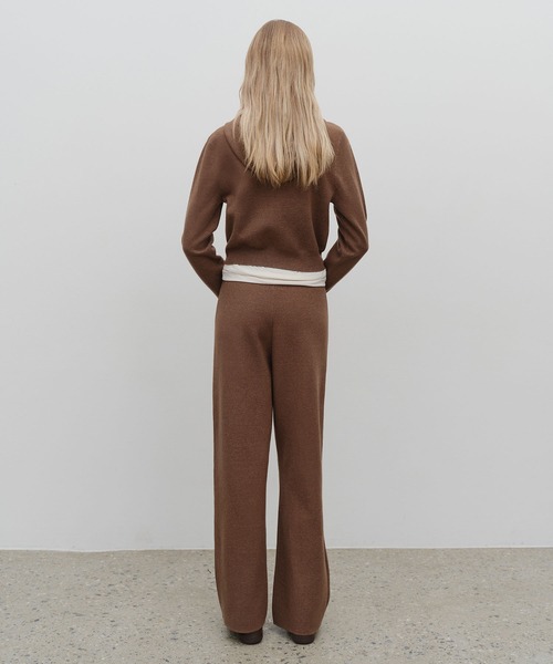 MARITHE + FRANCOIS GIRBAUD(マリテフランソワジルボー)の「W CLASSIC LOGO KNIT PANTS(その他パンツ・レディース・Navy/ブラウン/Black・SMALL/MEDIUM)」の16枚目の写真