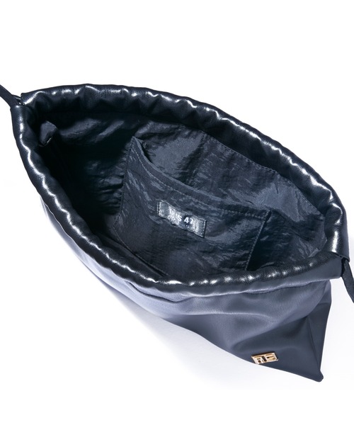 IRIS47(イリスフォーセブン)の「【IRIS 47】 swing bag/スウィング バッグ(ハンドバッグ・レディース・ブラウン/ブラック・FREE)」の10枚目の写真