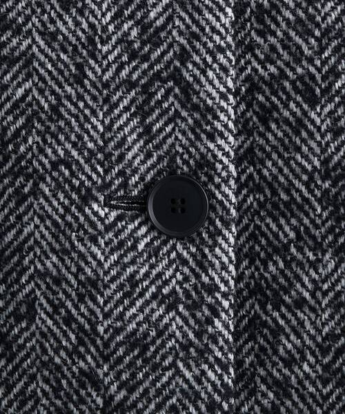 INDIVI（インディヴィ）の「【日本製／ミドル丈】スタンドカラーミドルコート（その他アウター・レディース・ネイビー/ライトグリーン/ブラック系3/アイボリー系8/ダークブラウン系8・03/05/13/15 /19/36/38/40）」の17枚目の写真