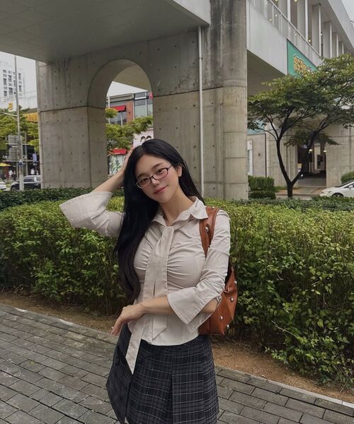 PAIN OR PLEASURE(ペインオアプレジャー)の「VIVIAN SCARF SHIRT beige(シャツ/ブラウス・レディース・その他・MEDIUM/SMALL)」の10枚目の写真