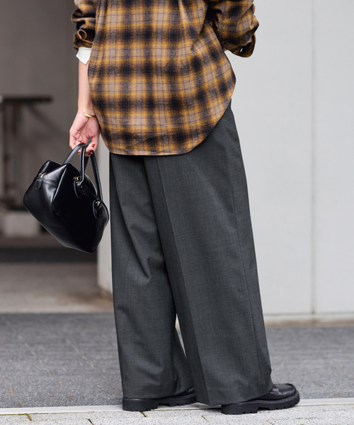 FRAMeWORK(フレームワーク)の「TWラップパンツ(スラックス・レディース・チャコールグレー/ブラック・36/38)」の17枚目の写真