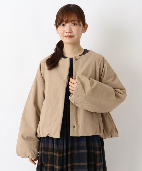 one'sterrace(ワンズテラス)の「中綿ショートコート(その他アウター・レディース・ベージュ系その他7/ブラック系8/ダークブラウン系8・02)」の2枚目の写真