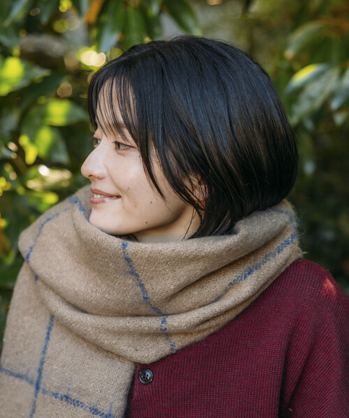 FREAK'S STORE(フリークスストア)の「ウインドウペン チェック柄 ボリューム マフラー(マフラー・メンズ・ブラック/ベージュ/ネイビー・ONE SIZE)」の2枚目の写真