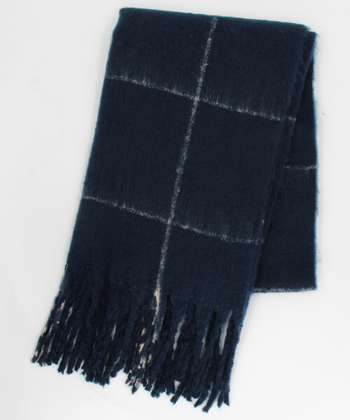 FREAK'S STORE(フリークスストア)の「ウインドウペン チェック柄 ボリューム マフラー(マフラー・メンズ・ブラック/ベージュ/ネイビー・ONE SIZE)」の3枚目の写真