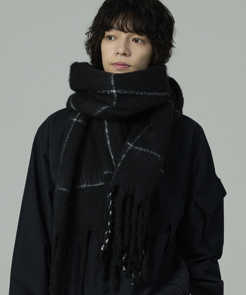 FREAK'S STORE(フリークスストア)の「ウインドウペン チェック柄 ボリューム マフラー(マフラー・メンズ・ブラック/ベージュ/ネイビー・ONE SIZE)」の1枚目の写真