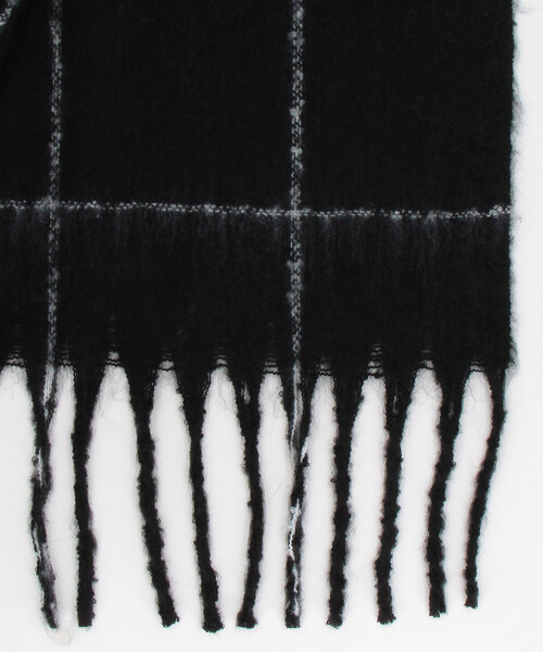 FREAK'S STORE(フリークスストア)の「ウインドウペン チェック柄 ボリューム マフラー(マフラー・メンズ・ブラック/ベージュ/ネイビー・ONE SIZE)」の10枚目の写真