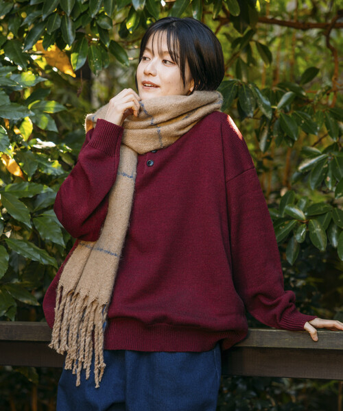 FREAK'S STORE(フリークスストア)の「ウインドウペン チェック柄 ボリューム マフラー(マフラー・メンズ・ブラック/ベージュ/ネイビー・ONE SIZE)」の13枚目の写真