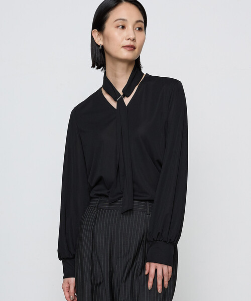 COMME CA（コムサ）の「〔 Sサイズ 〕【ブライトリーセットアップ】ボウタイ ブラウス（シャツ/ブラウス・レディース・ブラック/ダークブラウン/ボルドー/グレイッシュベージュ・5号）」の5枚目の写真