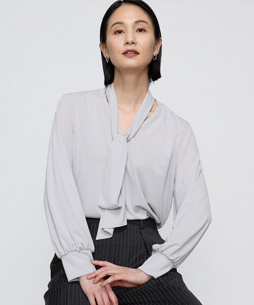 COMME CA（コムサ）の「〔 Sサイズ 〕【ブライトリーセットアップ】ボウタイ ブラウス（シャツ/ブラウス・レディース・ブラック/ダークブラウン/ボルドー/グレイッシュベージュ・5号）」の12枚目の写真