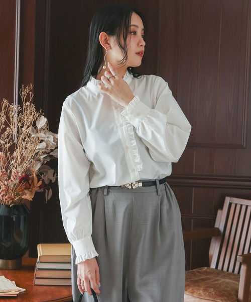 n'OrLABEL（ノアールレーベル）の「『ギャザーフリルブラウス』（シャツ/ブラウス・レディース・オフホワイト/ブラック・1/2）」の4枚目の写真