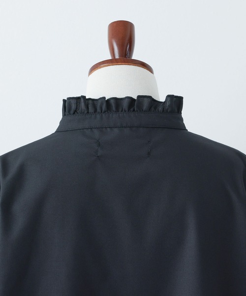 n'OrLABEL（ノアールレーベル）の「『ギャザーフリルブラウス』（シャツ/ブラウス・レディース・オフホワイト/ブラック・1/2）」の8枚目の写真